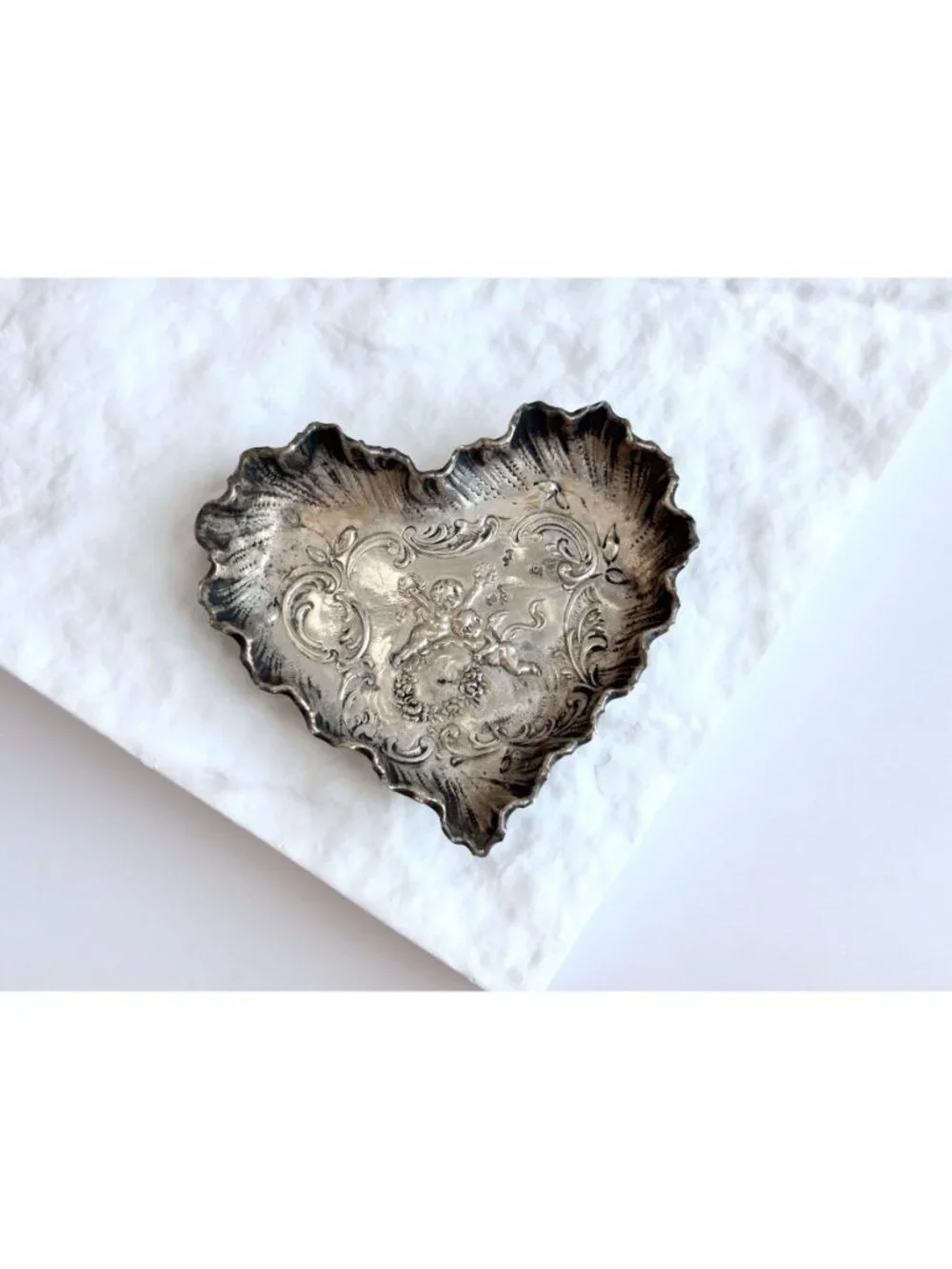 RARE Repousse Cherub Floral Vintage Sterling Silver Heart Shaped Scalloped Dish
